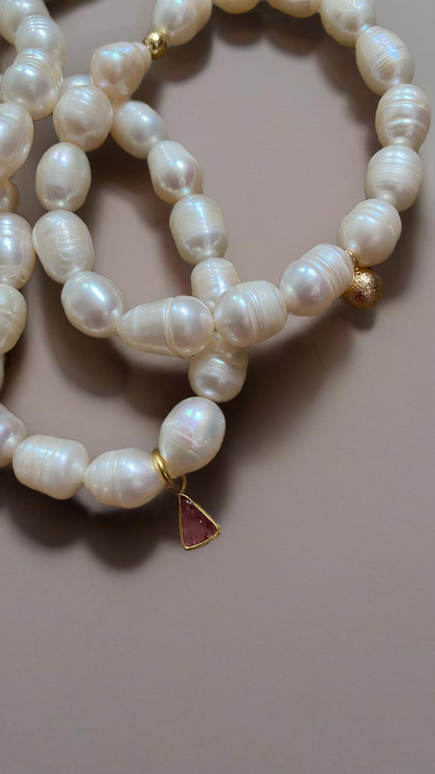 Jie - Perlenarmband mit Anhänger