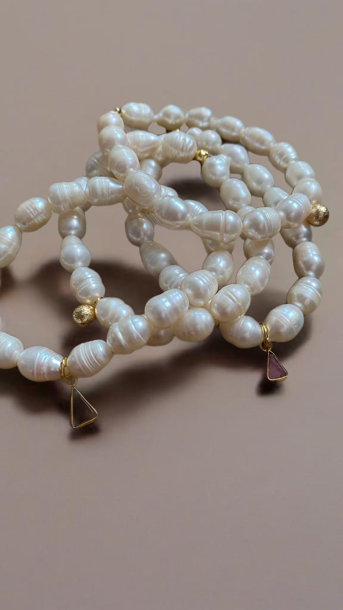 Jie - Perlenarmband mit Anhänger