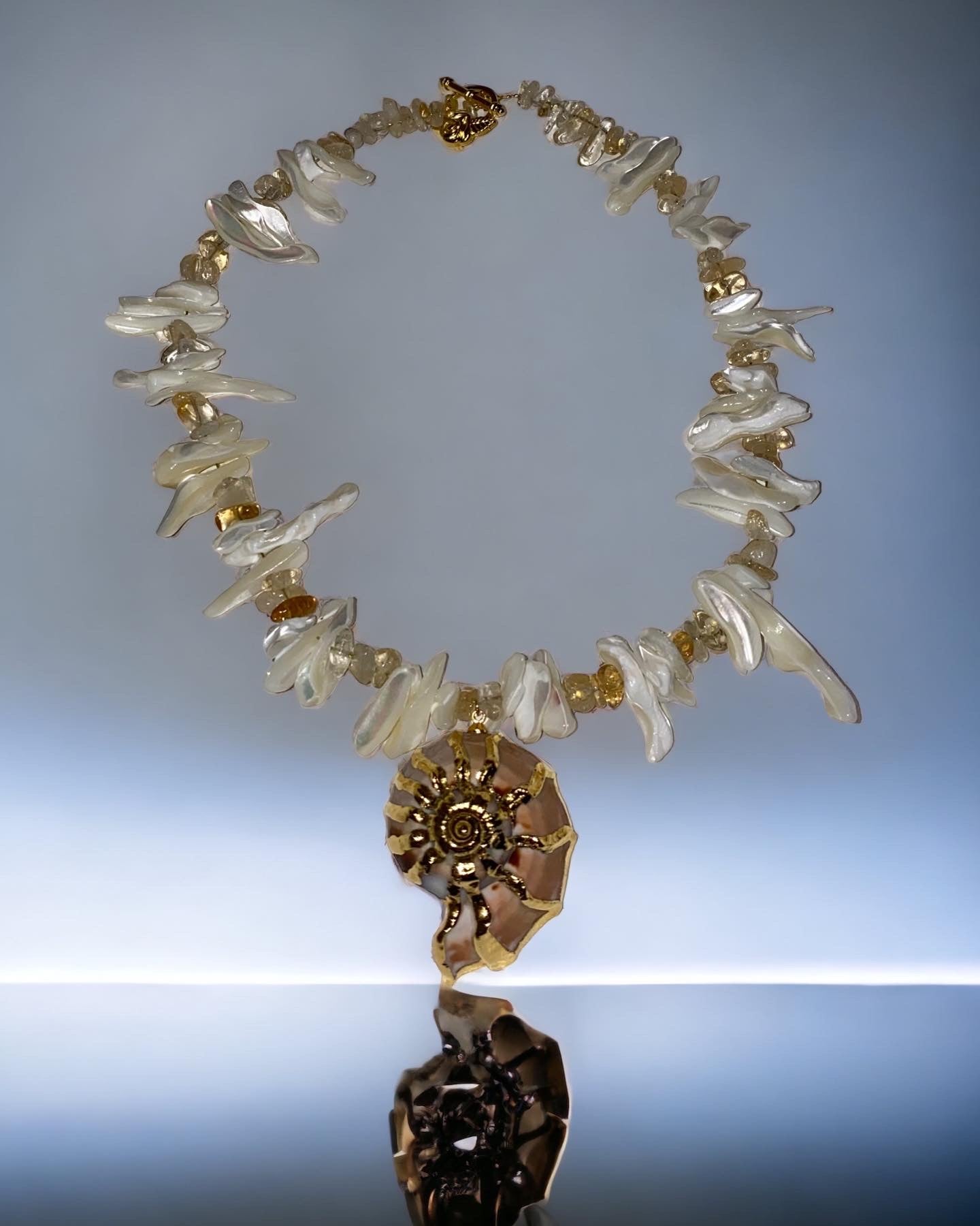 Rimini shell necklace