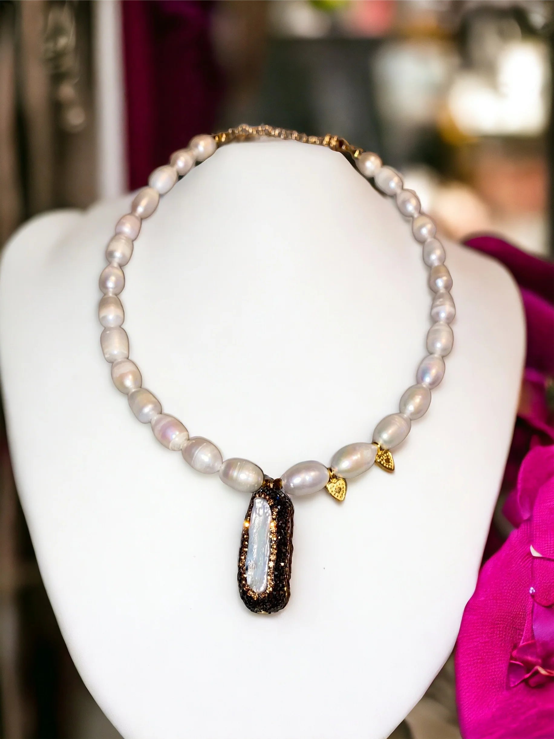 Luxus-Perlenkette mit Kristall- und Goldakzenten – edler Damenschmuck